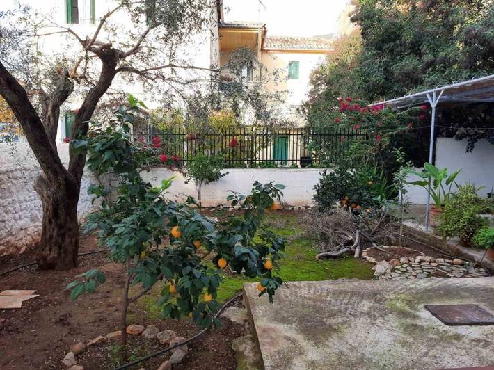 Gîte pour 4 personnes, avec jardin dans Leonidion - 2