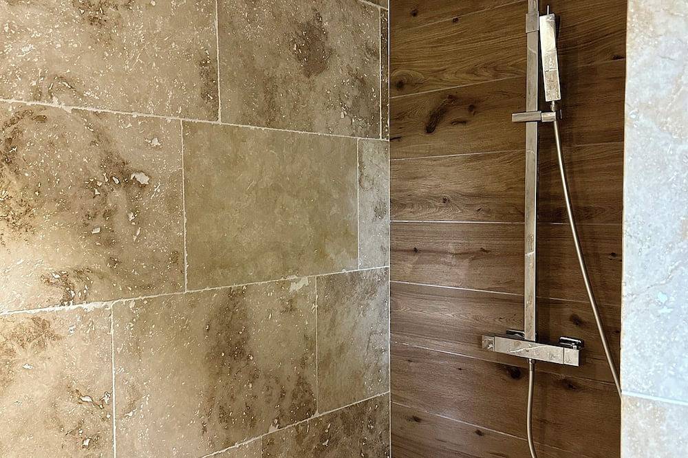 Entire apartment, Palma + pool + jacuzzi in Bagnols-sur-Cèze, Nimes region