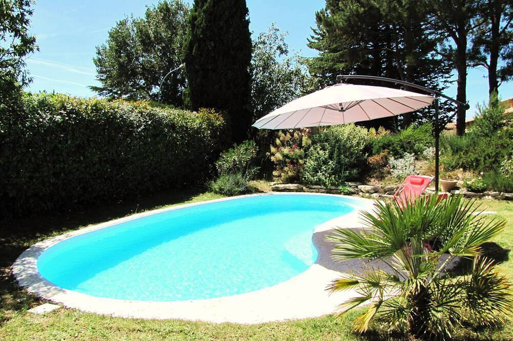 Villa, 4 chambres, 8 couchages, avec piscine privée dans le Lubéron in Pertuis, Parc naturel régional du Luberon