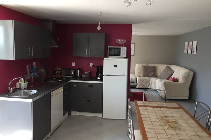 Location de vacances pour 6 personnes, avec jardin et terrasse à Saint-Félicien