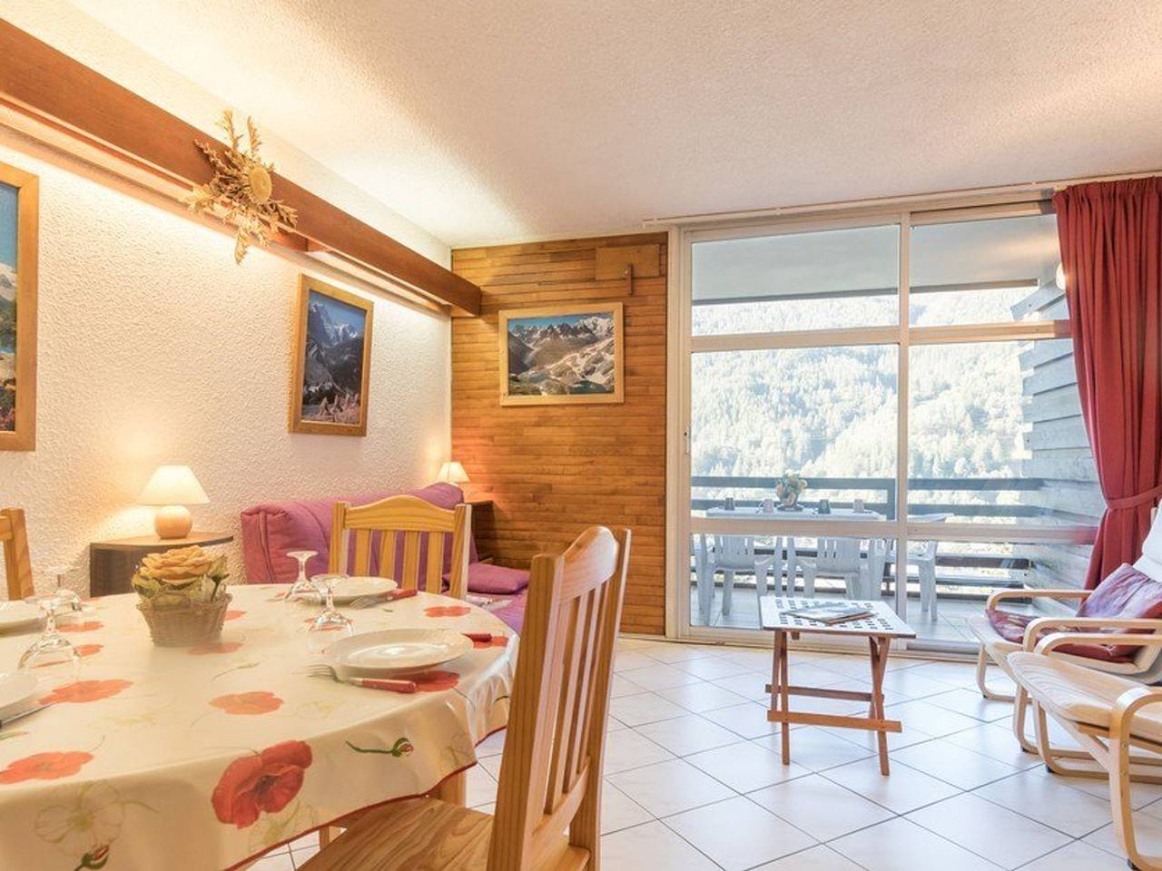 Entire apartment, Charming Studio for 4 in Serre-Chevalier with Balcony & Parking in Saint-Chaffrey, Serre Chevalier