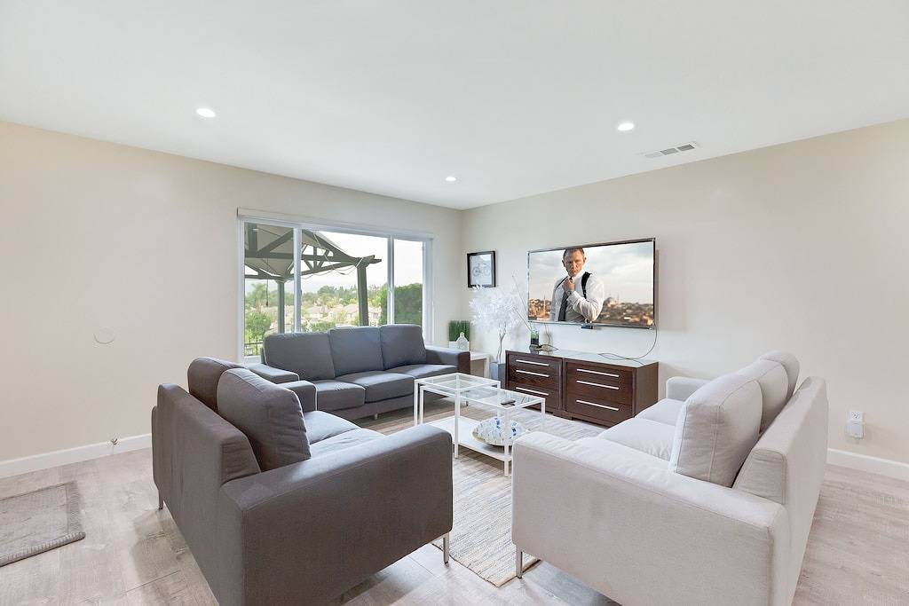 Vacation House for 16 Guests in Los Angeles County