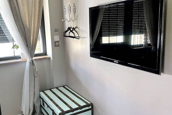 Entire apartment, Studio \"Le Cocon\" near Colmar - Free Parking & Wifi in Horbourg-Wihr, Colmar region