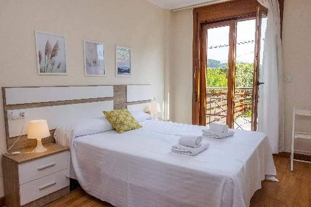Entire apartment, Vicedo Urb. Sea Under Terrace 2 Bedrooms in O Vicedo, Galician Coast