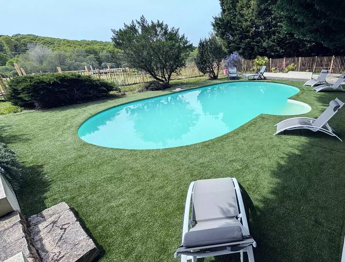 Gîte pour 8 personnes, avec jardin