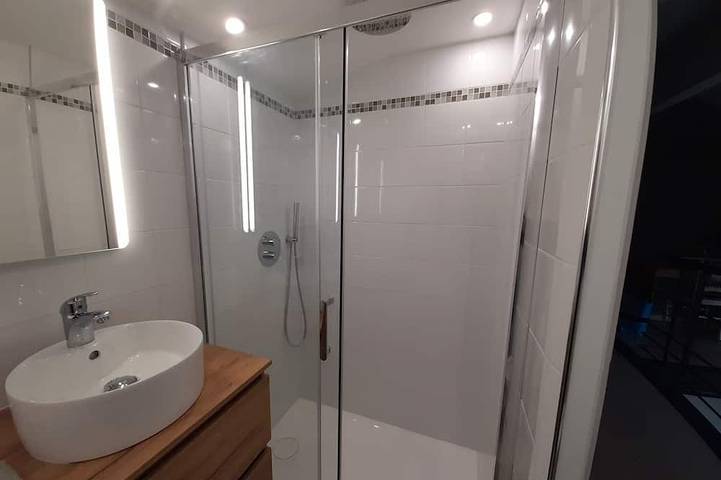 Location de vacances pour 2 personnes, avec jardin et piscine à Tillières - 4