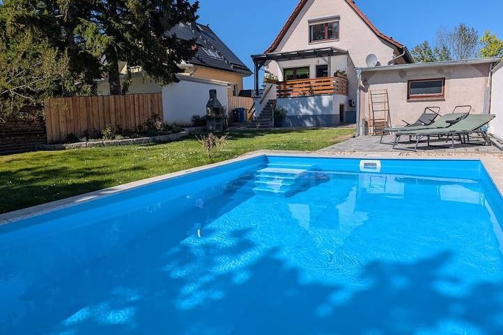 Ferienhaus für 5 Personen, mit Garten und Terrasse sowie Pool - 1
