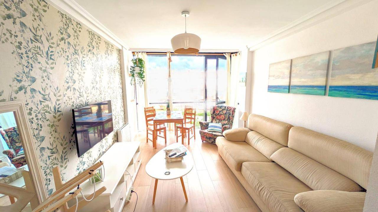 Apartamento entero, Somo Playa Vistas in Playa de El Puntal (Ribamontán al Mar), Ribamontán al Mar