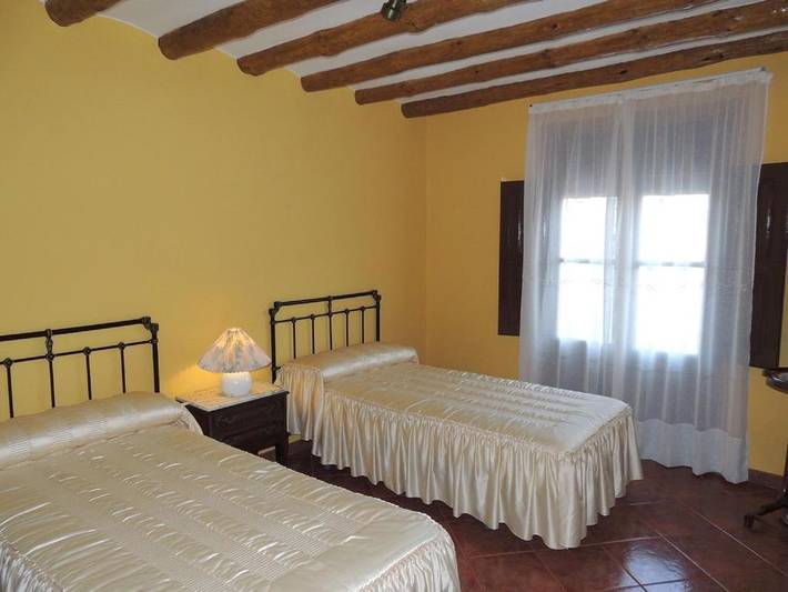 Casa rural para 2 personas, con jardín y terraza, Se admiten mascotas en Provincia de Teruel - 2