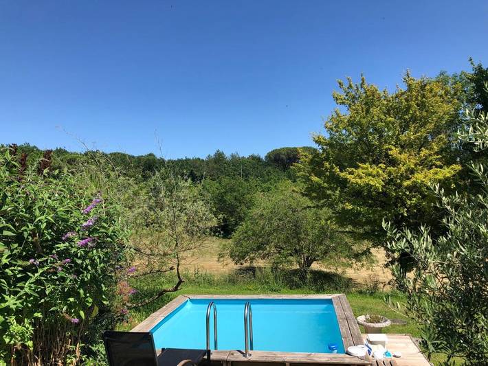 Location de vacances pour 4 personnes, avec piscine ainsi que jardin et vue à Saint-Paul-Lizonne - 3