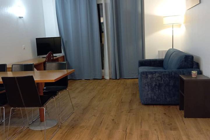 Appartement de vacances pour 6 personnes, avec balcon et jardin