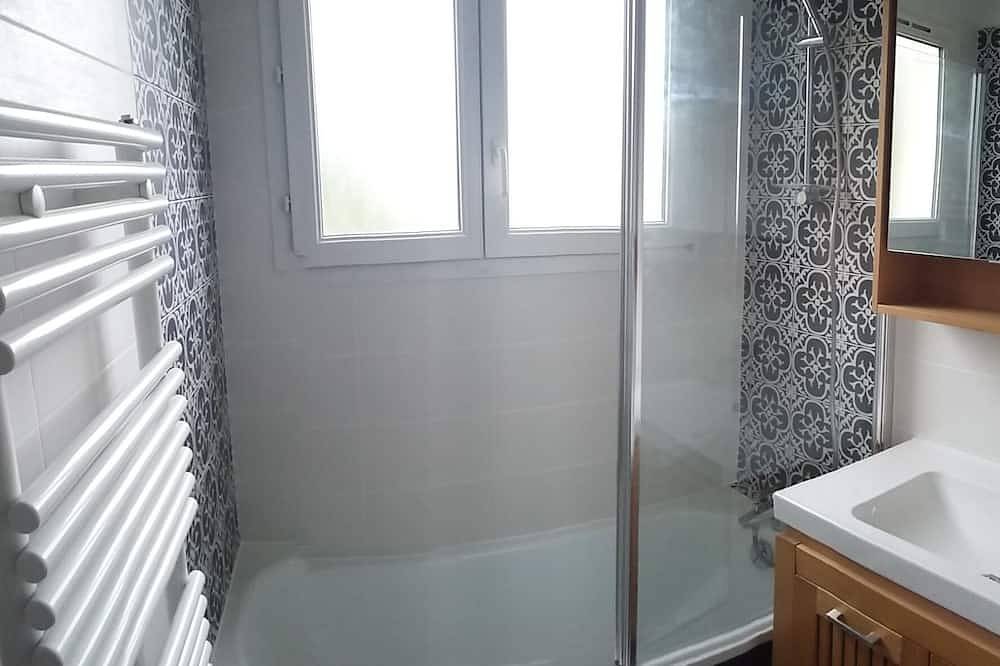 Apartamento entero, T4 Cosy Lumineux au Calme au 4e Étage, vue Panoramique in Fontenay-aux-Roses, Altos del Sena