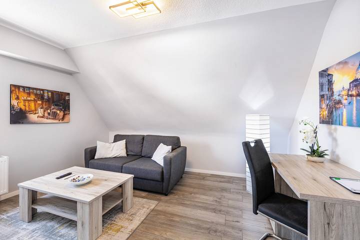 Hel lejlighed, Wimbern Apartment 'Upper Floor' with Streaming, Kitchen & Laundry in Wickede (Ruhr), Kreis Soest
