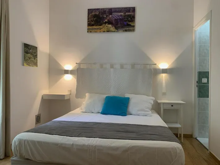 Hotel para 4 personas, con vistas y jardín, Se admiten mascotas - 1