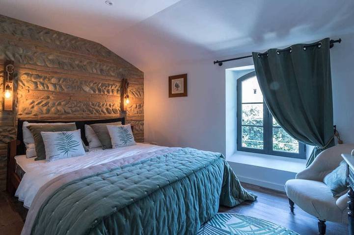 Location de vacances pour 4 personnes, avec jardin et piscine à Saint-Élix-le-Château - 2