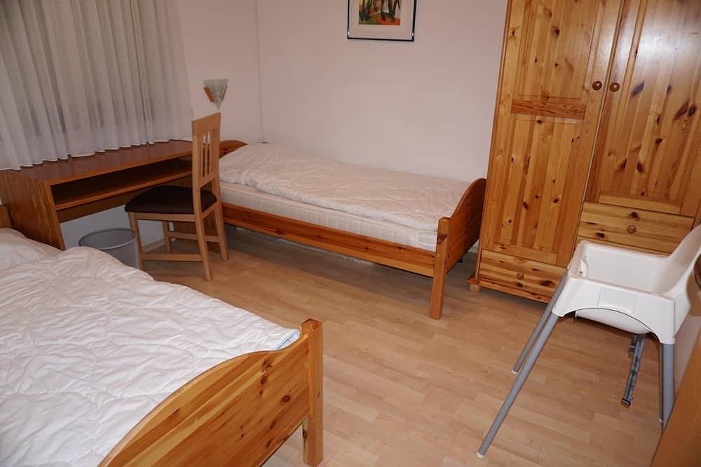 \"Erlebe unvergessliche Ferien im Feriendorf Hochbergle am See!\" in Lechbruck am See, Bayerisch Schwaben