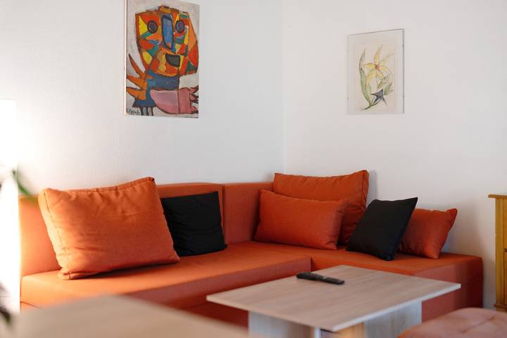 Entire studio, Holiday Apartment '3' with Private Terrace and Shared Garden in Schönwald im Schwarzwald, Southern Black Forest