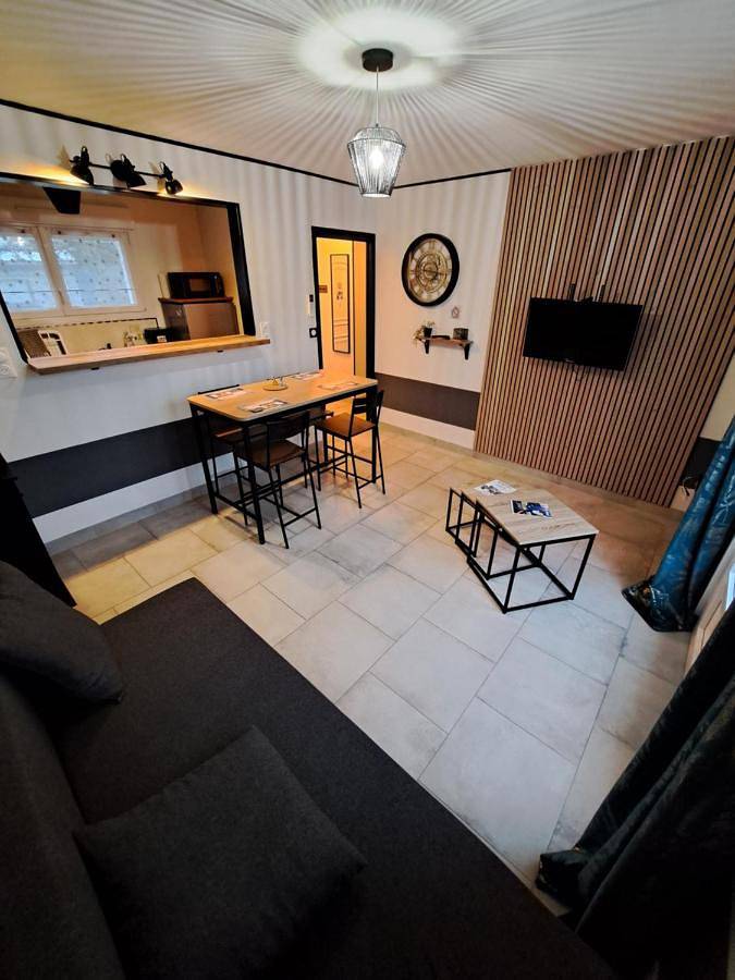 Location de vacances pour 4 personnes, avec jardin à Mondeville - 2
