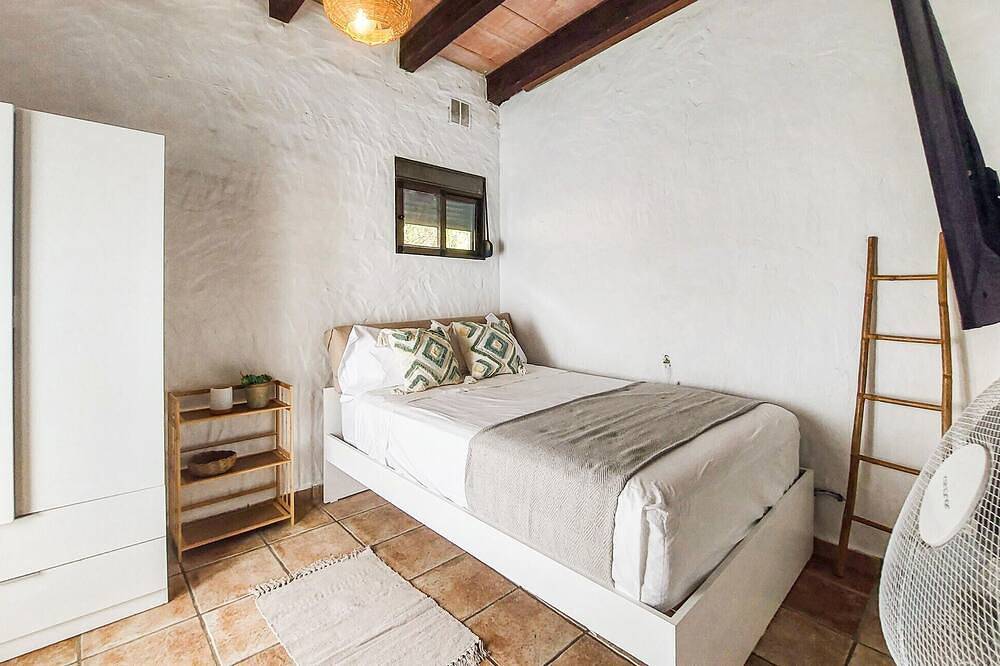 Amazing home in Tarifa with Wifi in Tarifa, Los Alcornocales