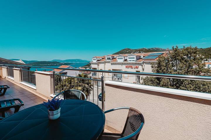 Ferienwohnung für 5 Personen, mit Balkon/Terrasse - 1