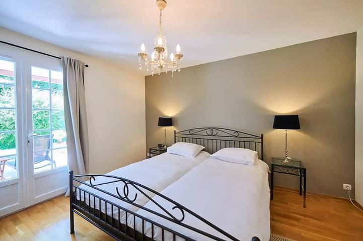 Location de vacances pour 6 personnes, avec terrasse à Vasles - 2