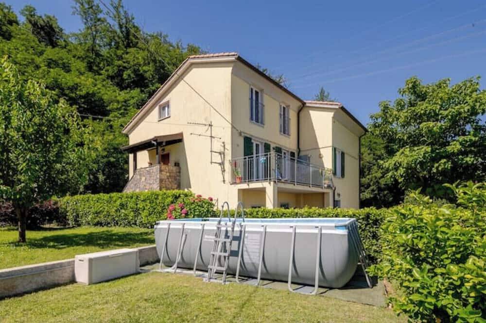 Appartamento vacanze a Val di Magra a partire da 84€ a notte