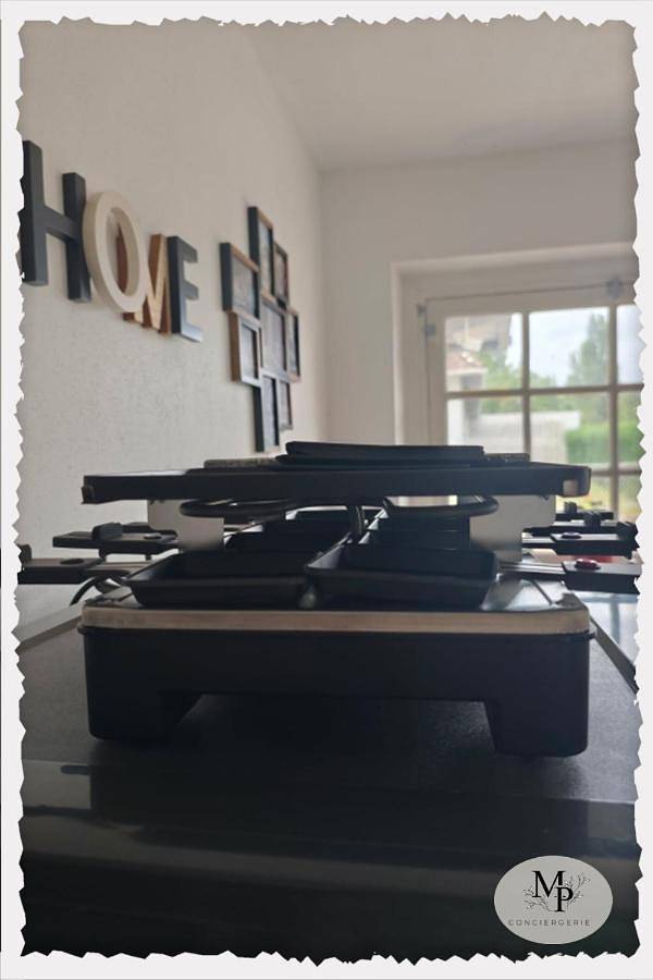 Gîte pour 3 personnes, avec terrasse et vue à La Ferté-Saint-Cyr - 2