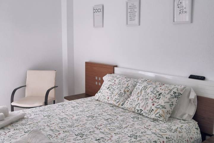 Entire apartment, Large apartment. Front line beach, private parking, bicycles in Peñiscola, Costa del Azahar