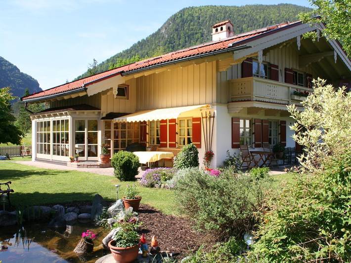 Bauregger Brigitte in Weissbach an der Alpenstrasse, Schneizlreuth