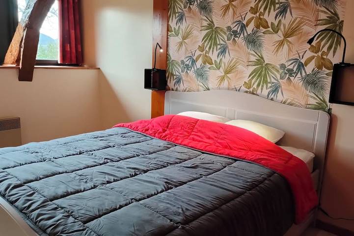 Gîte pour 4 personnes, avec jardin à Valette - 2