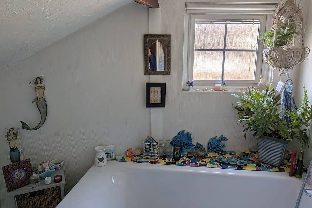 Cosy ,quirky 2-bedroom cottage in a quaint village near Newton Abbot in Newton Abbot, Devon