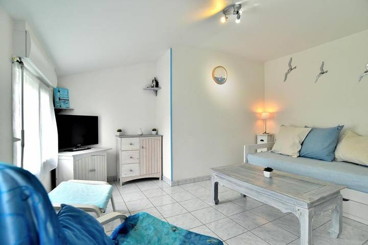 Location de vacances pour 4 personnes, avec vue et jardin dans Kairon Plage