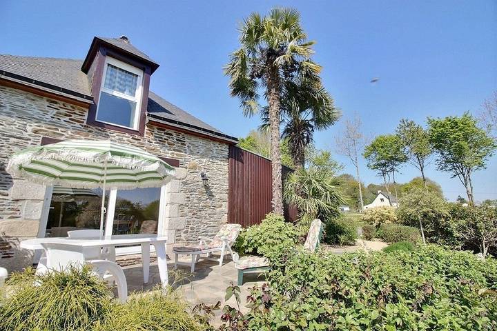 Gîte pour 6 personnes, avec jardin et terrasse