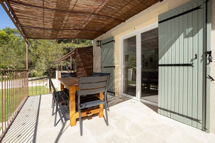Gîte pour 6 personnes, avec jardin, animaux acceptés au Parc naturel régional des Alpilles - 3