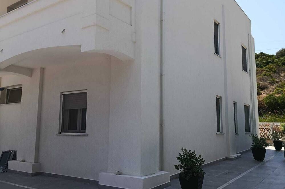 Have fun with the whole family in this elegant Ionian Sea accommodation. in Strongoli, Golfe de Tarente