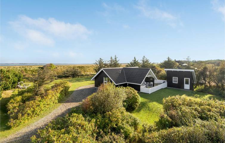 Ferienhaus für 7 Personen, mit Terrasse und Seeblick in Agger