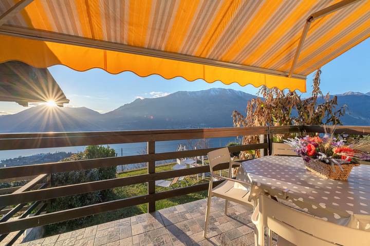 Glamping per 5 persone, con vista lago e balcone sul Lago di Como