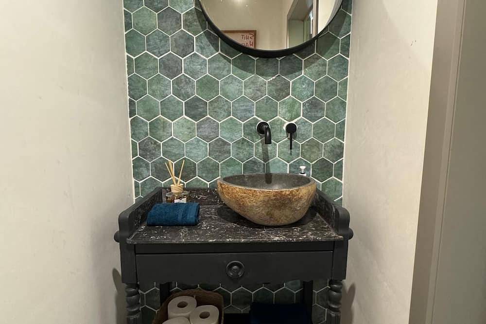 At the heart of the Famenne-Ardennes: Villa for 8 with sauna & private forest in Beauraing, Namur (region)