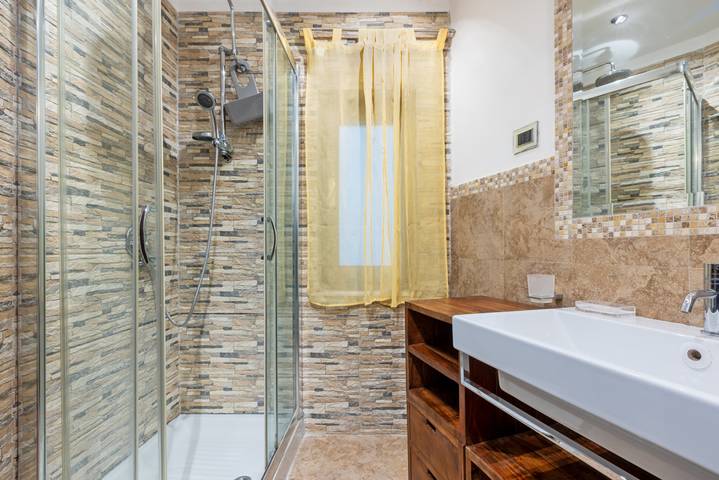 Ganze Wohnung, Ferienwohnung für 2 Personen mit Balkon/Terrasse in Castello (Cagliari), Cagliari