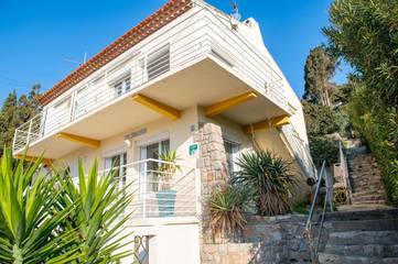 Gîte pour 11 personnes, avec vue ainsi que vue sur le lac et jardin dans Leucate-Plage