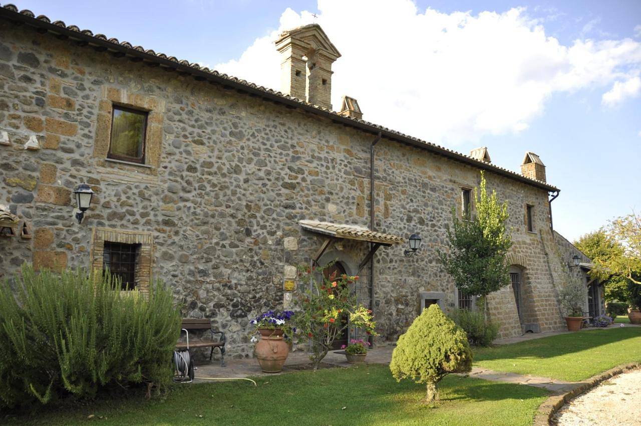 Double Room with Balcony in Lubriano, Viterbo Provinz