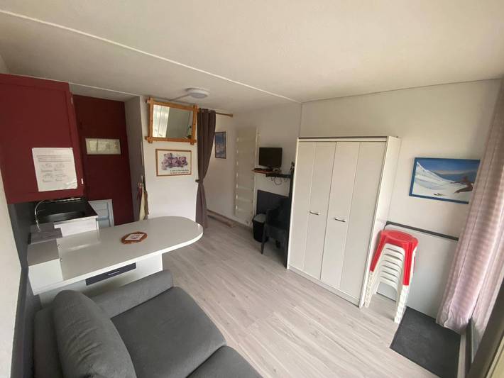 Studio entier, Studio pour 4/5 pers. avec balcon, accès pistes, casier à skis, parking, résidence avec ascenseur in La Pierre Saint-Martin, Arette