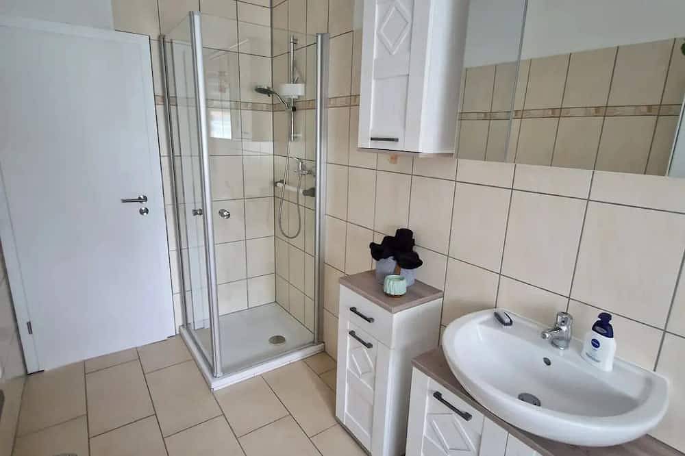 Ganze Wohnung, Kleine aber feine Ferienwohnung mit Blick auf den Dümmersee in Hüde, Landkreis Diepholz