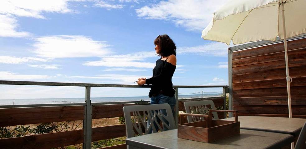 Location de vacances pour 4 personnes, avec terrasse et piscine dans Etang De L Or - 2