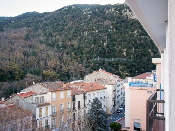 Entire studio, Cozy studio in Amélie-les-Bains, 28 m², balcony view in Amélie-les-Bains-Palalda, Céret region