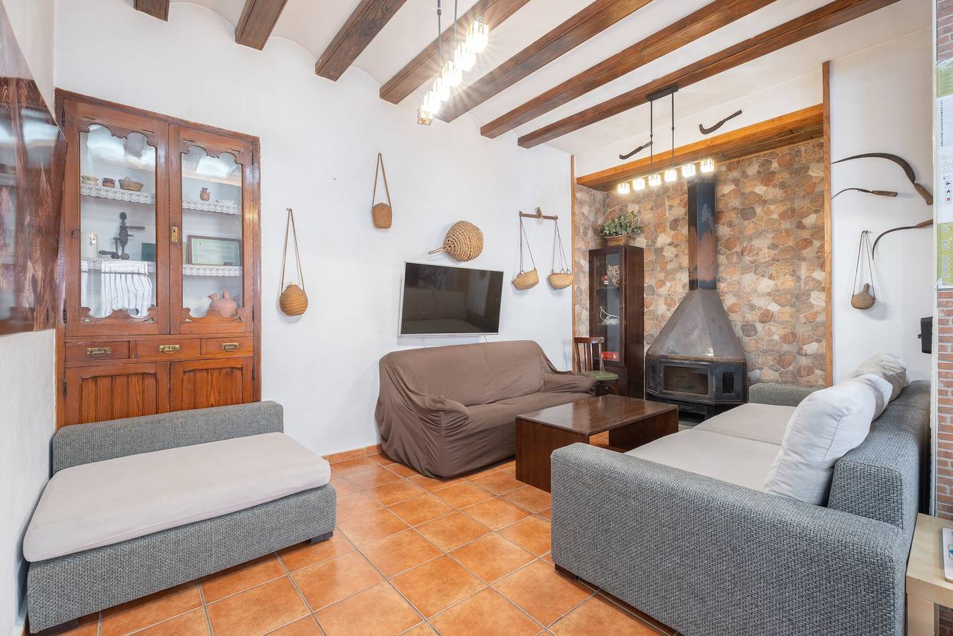 Apartamento entero, Apartamento 'Cazuma' con Wi-Fi y aire acondicionado in Bicorp, Provincia de Valencia