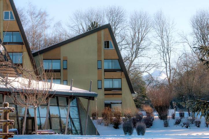 Club vacances pour 2 personnes, avec jardin ainsi que terrasse et piscine en Auvergne - 4