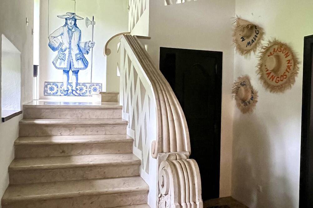 A Hideaway Paradise in Alcabideche, Costa de Lisboa