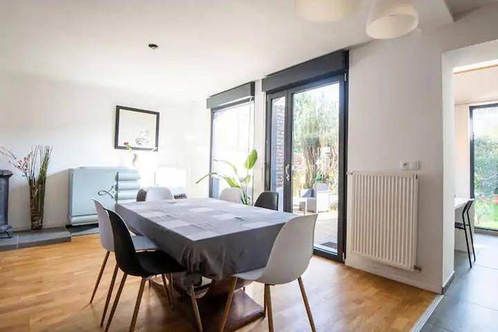 Location de vacances pour 6 personnes, avec vue et jardin à Lambersart - 3