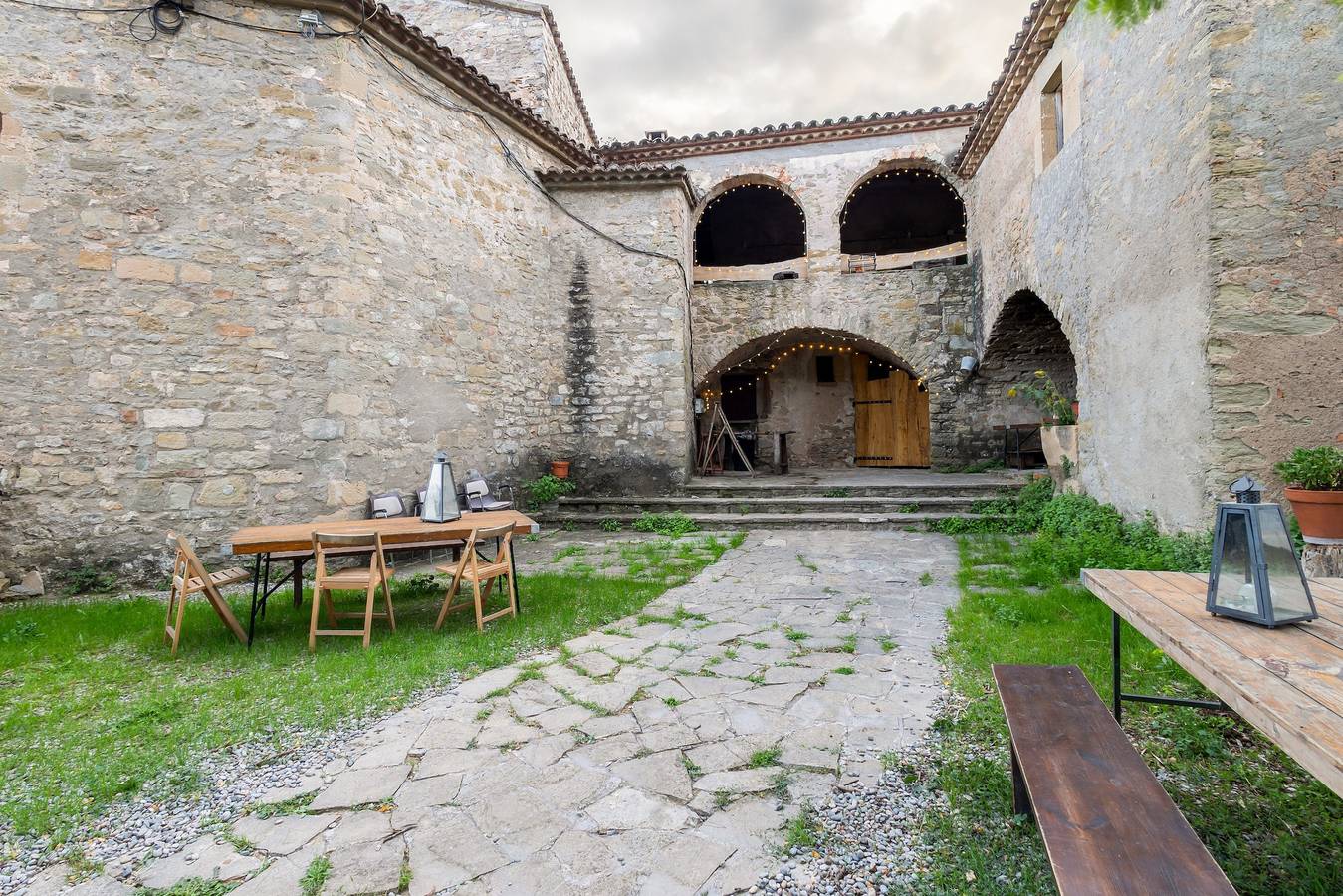Chalet 'Casa Refugi Les Orenetes' con terraza y cocina compartidas in Rocafort y Vilumara, Pla de Bages DO